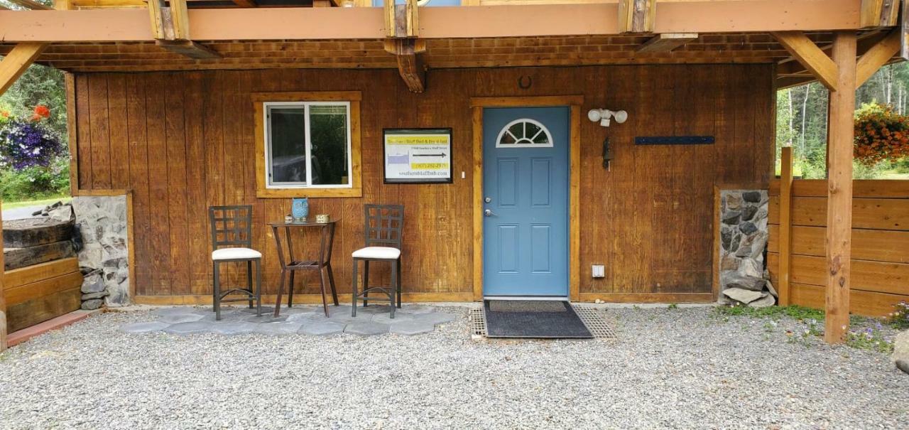 Southern Bluff Bed & Breakfast Soldotna Exterior photo